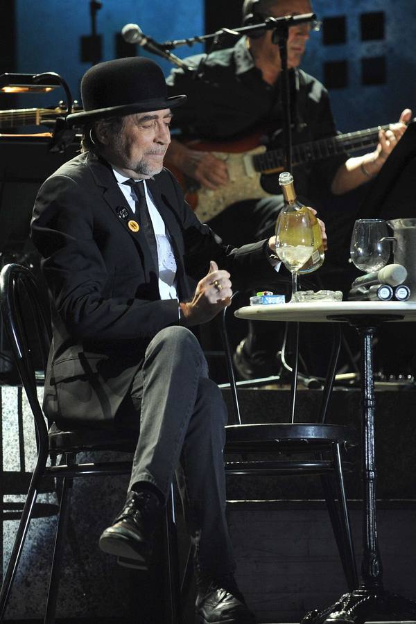 28.07.12 Joaquín Sabina, en el patio central de la Feria de Muestras de Valladolid.