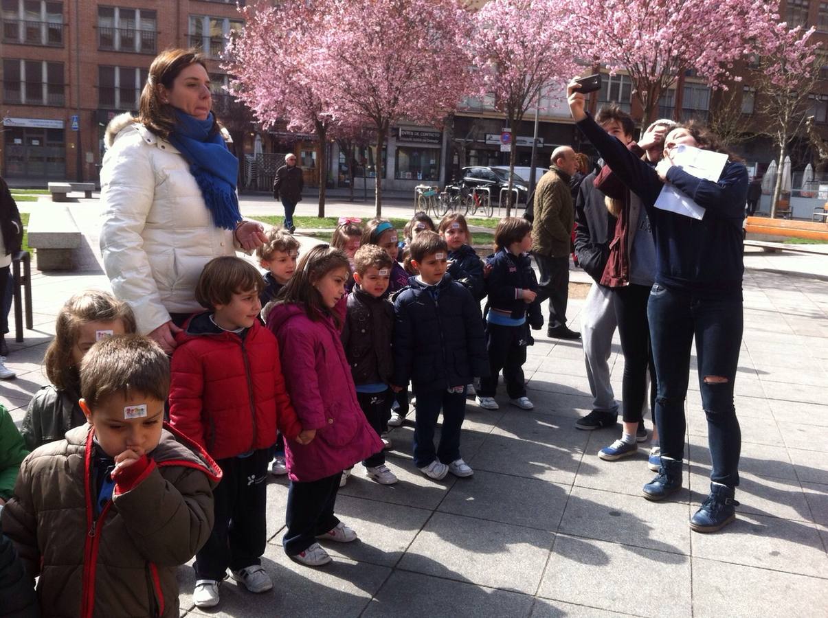 Alumnos del colegio de las Teresianas de Valladolid recuerdan a Santa Teresa de Jesús