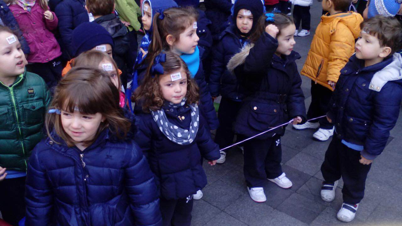 Alumnos del colegio de las Teresianas de Valladolid recuerdan a Santa Teresa de Jesús