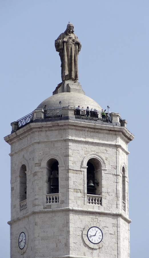 Primeros visitantes al ascensor y mirador de la Catedral de Valladolid