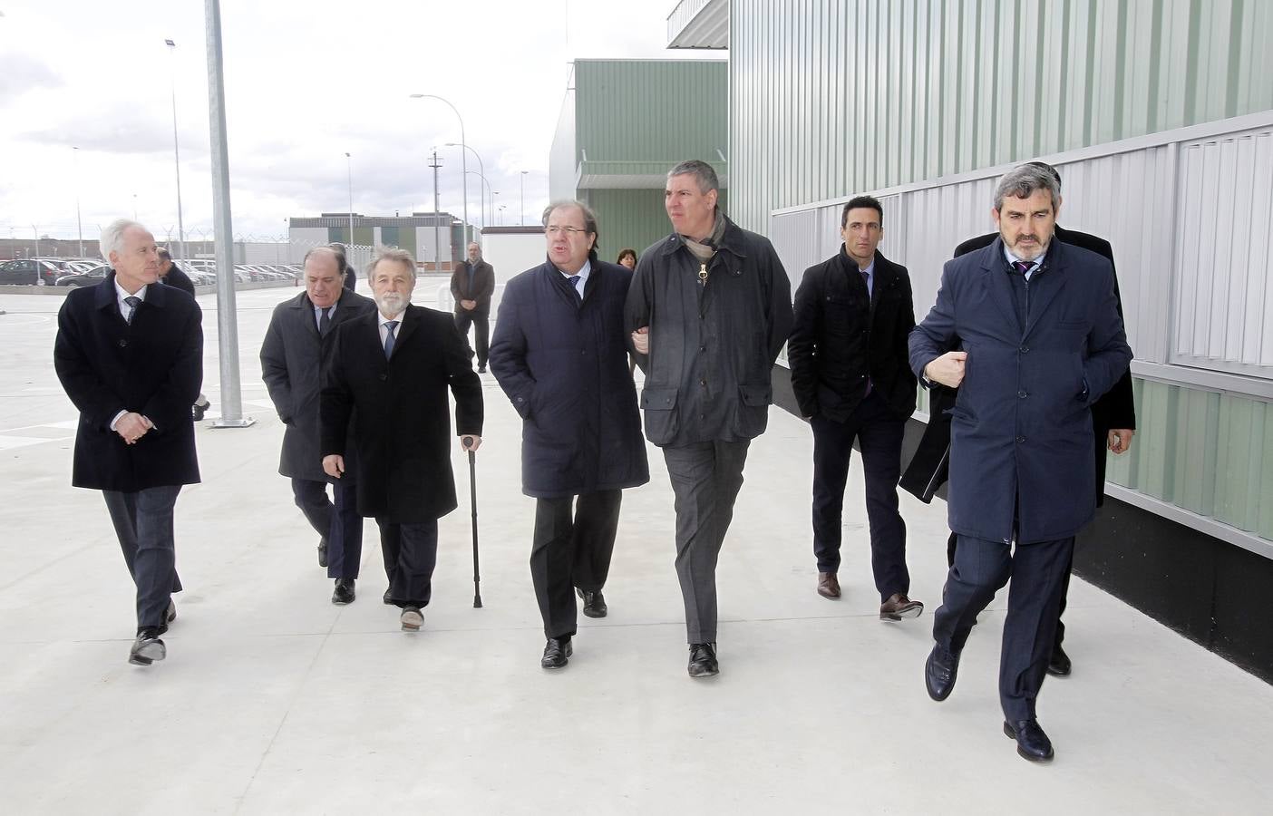 El presidente de la Junta visita el Parque de Proveedores de Renault en Villamuriel de Cerrato (Palencia)