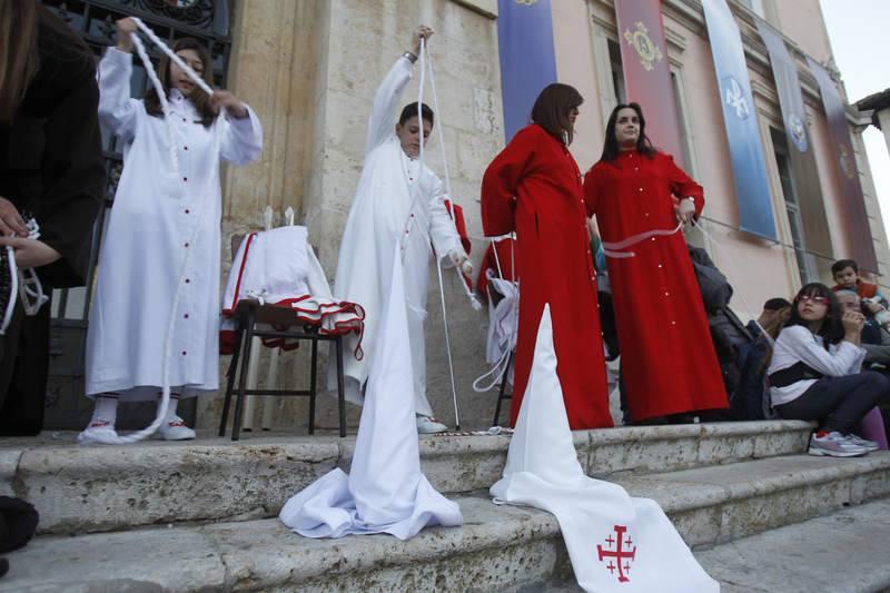 Procesión del Cristo de los Doctrinos y la Virgen de la Amargura en Salamanca