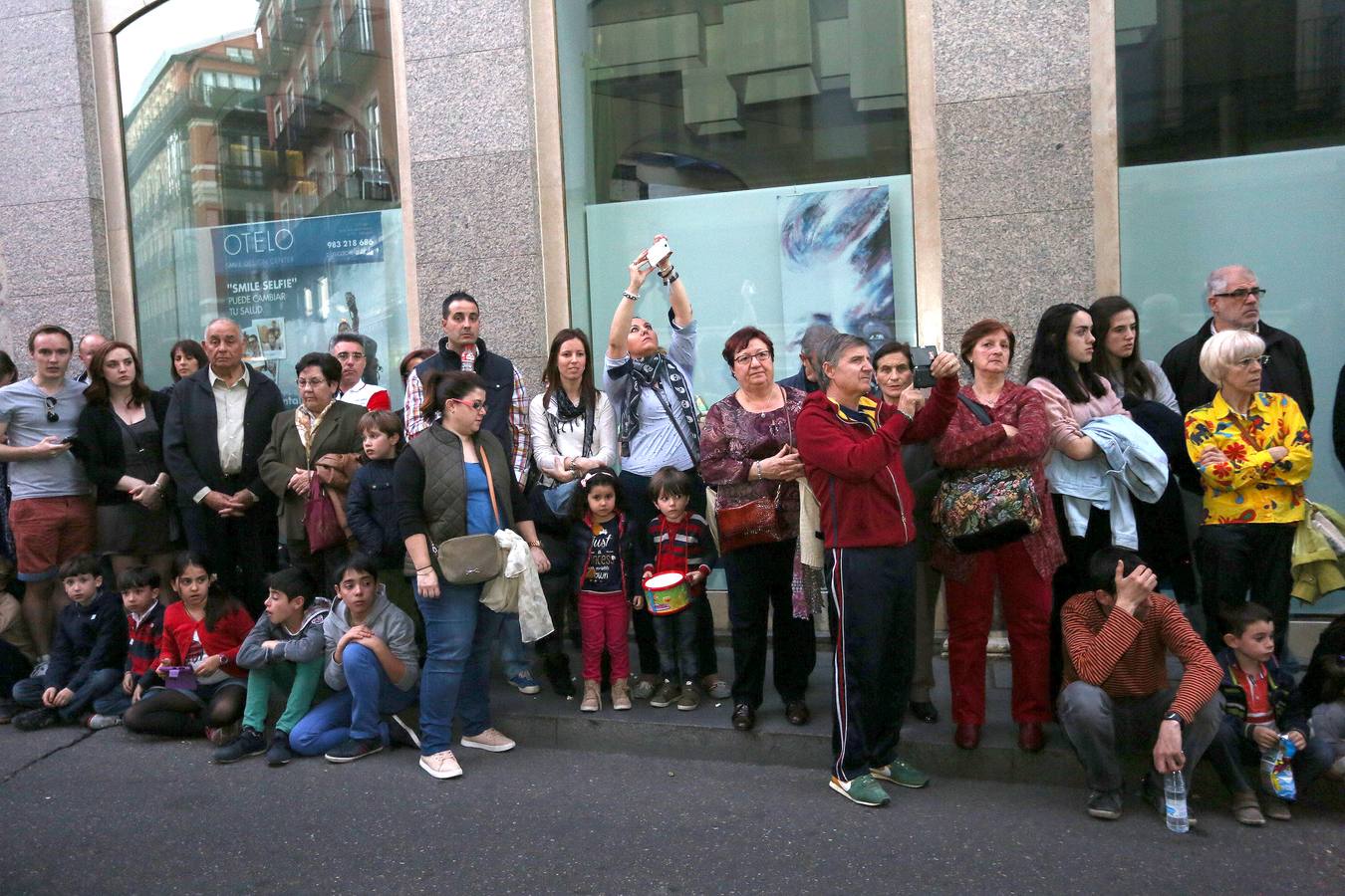 Si estuviste en la Procesión del Rosario del Dolor, búscate en la fotos (1/2)