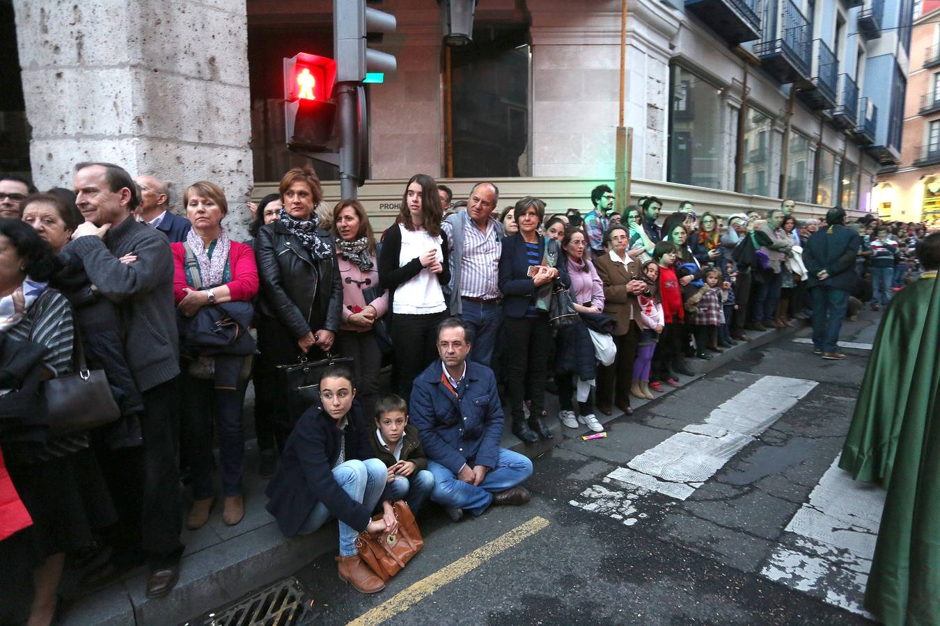 Si estuviste en la Procesión del Rosario del Dolor, búscate en la fotos (1/2)