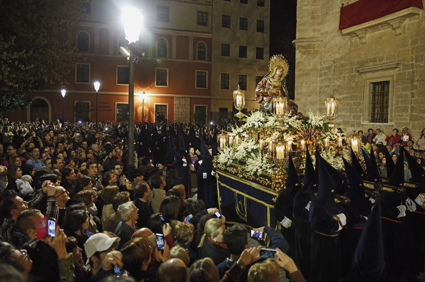 Procesión del Encuentro de la Virgen con su hijo en Valladolid