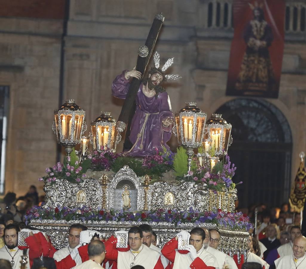 Procesión del Encuentro de la Virgen con su hijo en Valladolid