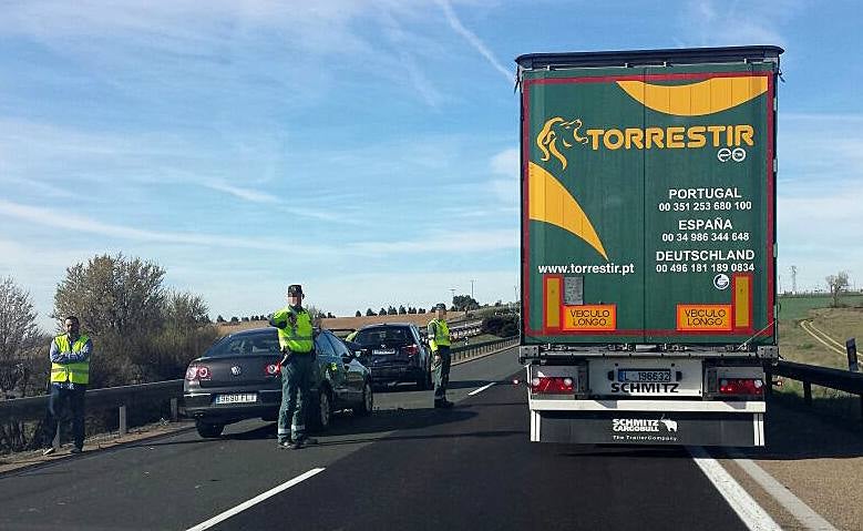 Un accidente en la A-62 a la altura de Geria (Valladolid) provoca retenciones