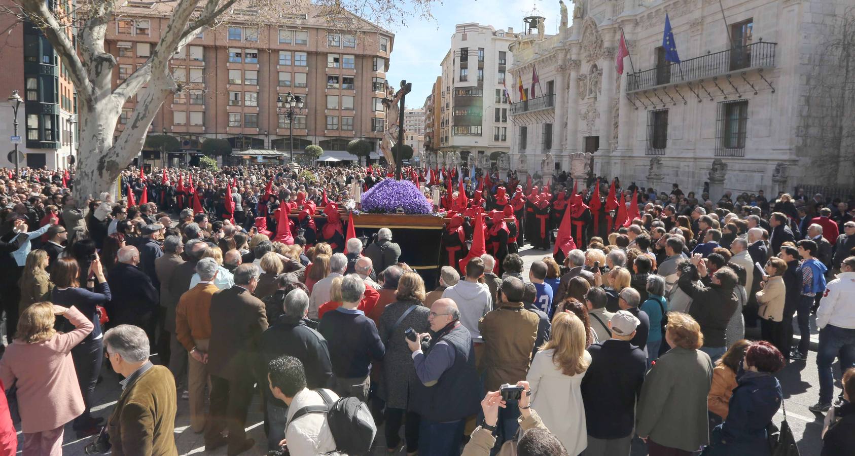 Procesión del Santísimo Cristo de la Luz en Valladolid