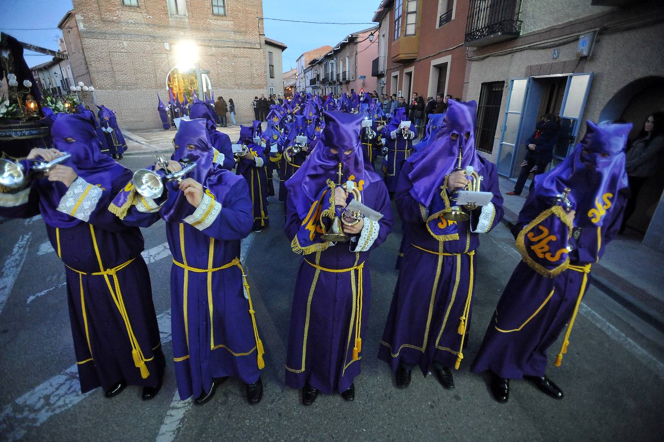 Procesión del Encuentro en Nava del Rey (Valladolid)