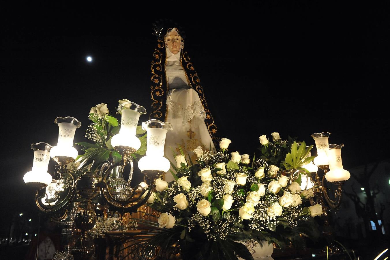 Procesión del Encuentro en Nava del Rey (Valladolid)