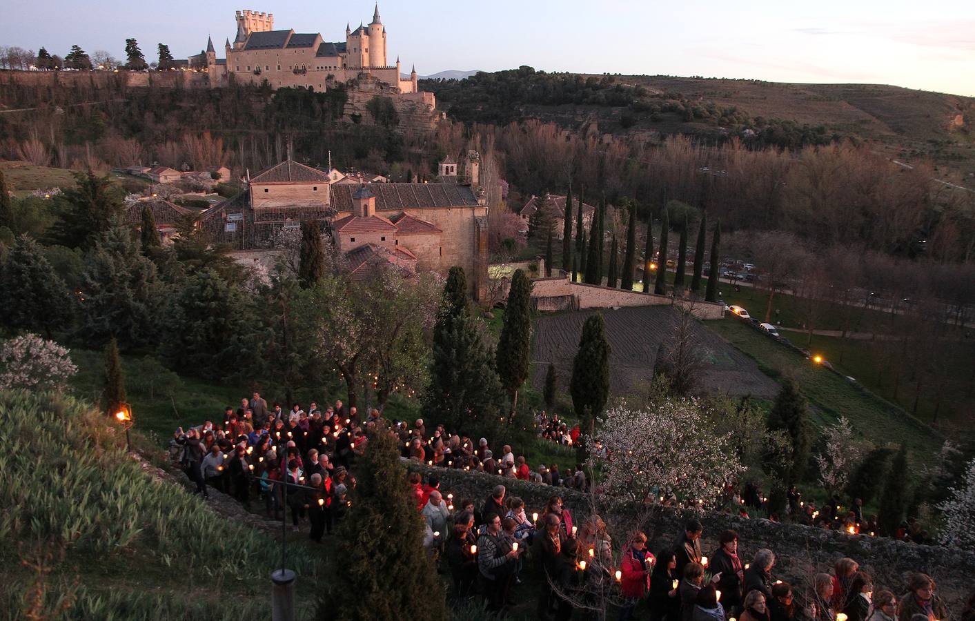 Vía Crucis de la Huerta de los Carmelitas en Segovia