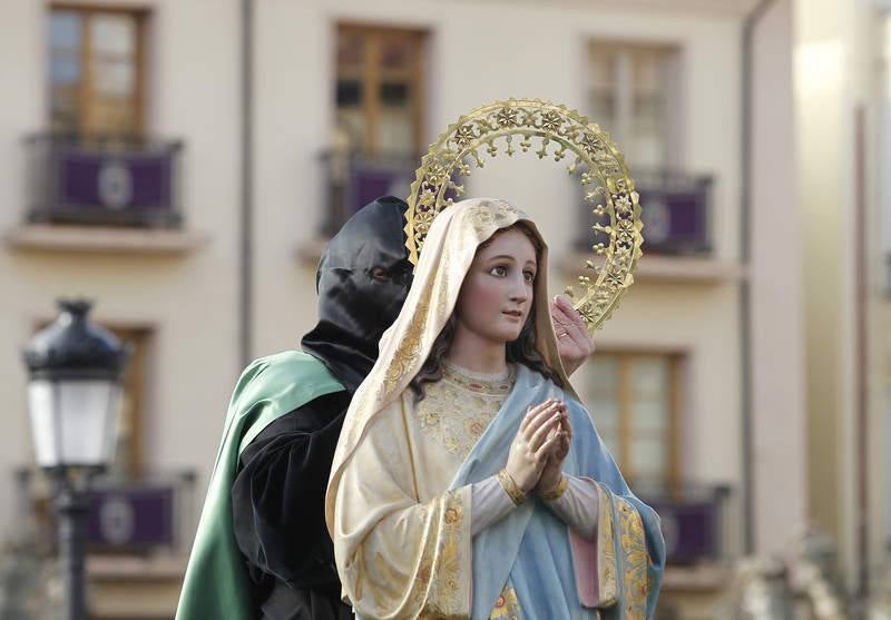 Procesión del Rompimiento del Velo en Palencia