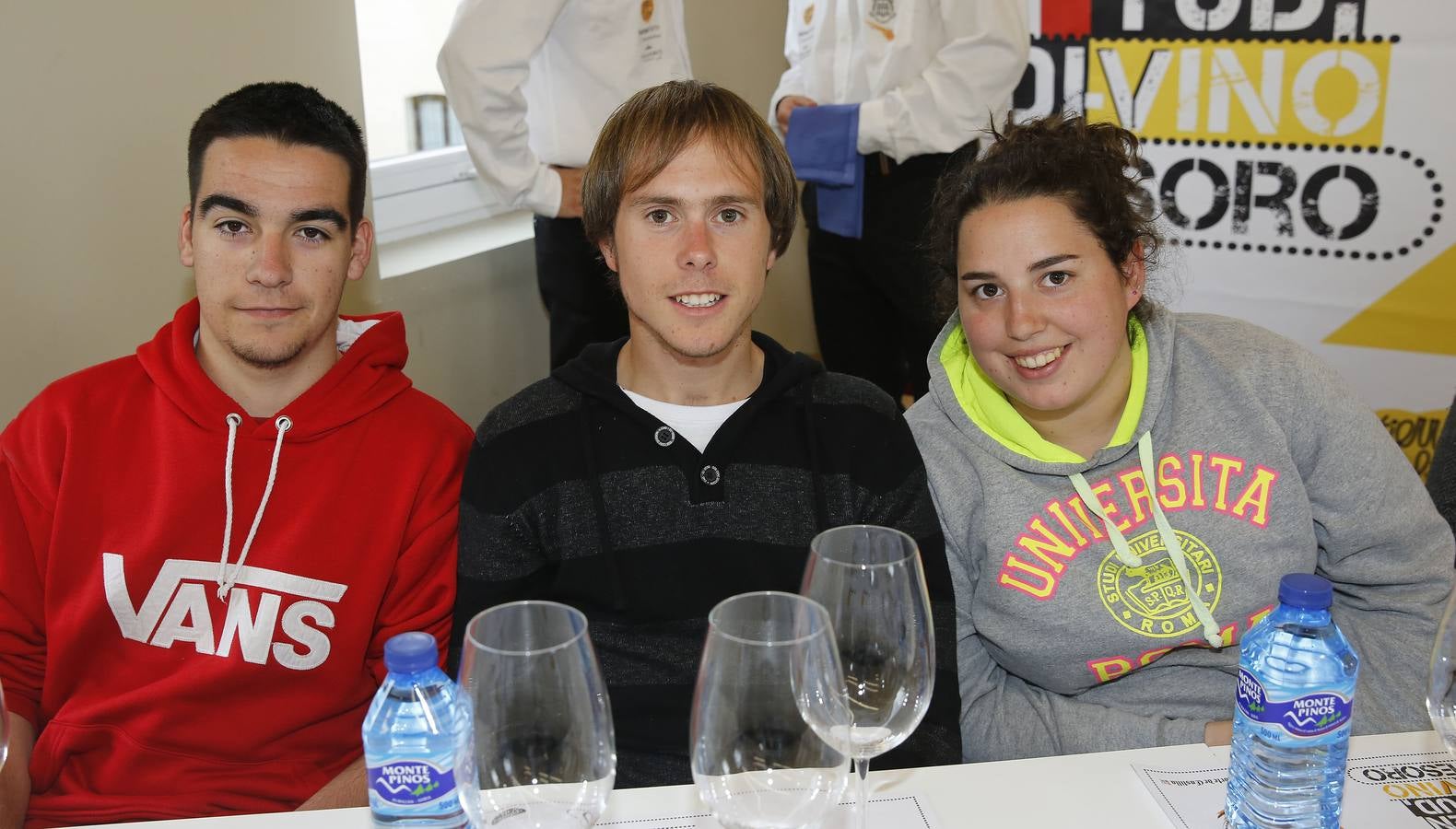 Pablo Frías Herrero, Miguel Ángel Manso Martín e Inés López Muñoz, del Centro Integrado de Formación Profesional (CIFP) Felipe VI.