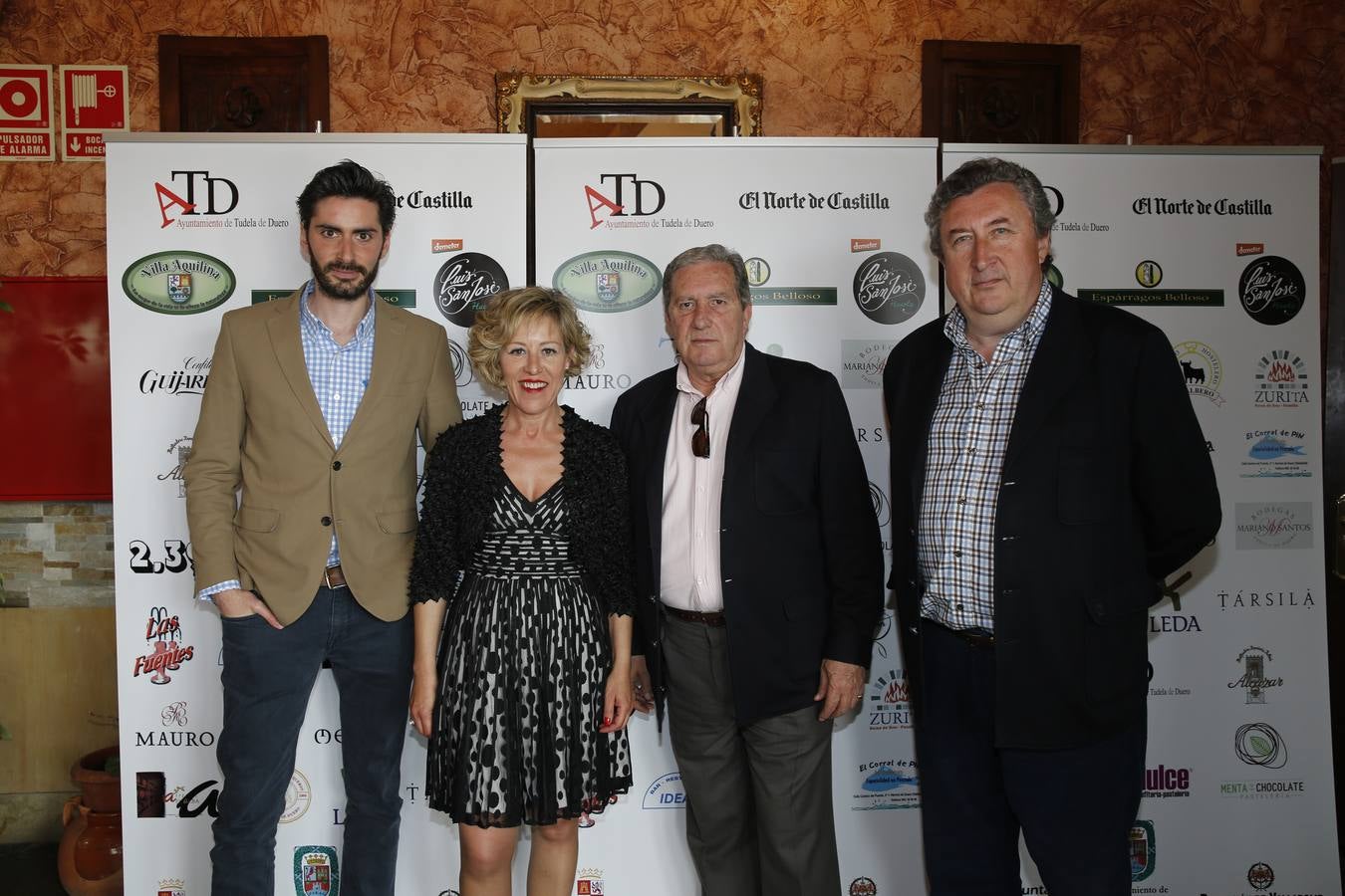 Mario Fernández, Sira Álvarez, secretaria del Ayuntamiento de Tudela, José María Esteban y Miguel Ángel Medina.