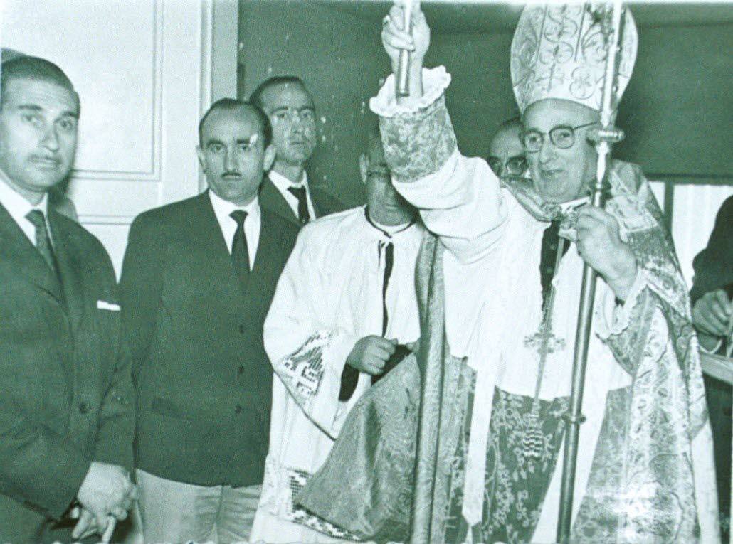 El arzobispo de Valladolid, José García Goldáraz, en junio de 1961, junto a Benito Sanz de la Rica.