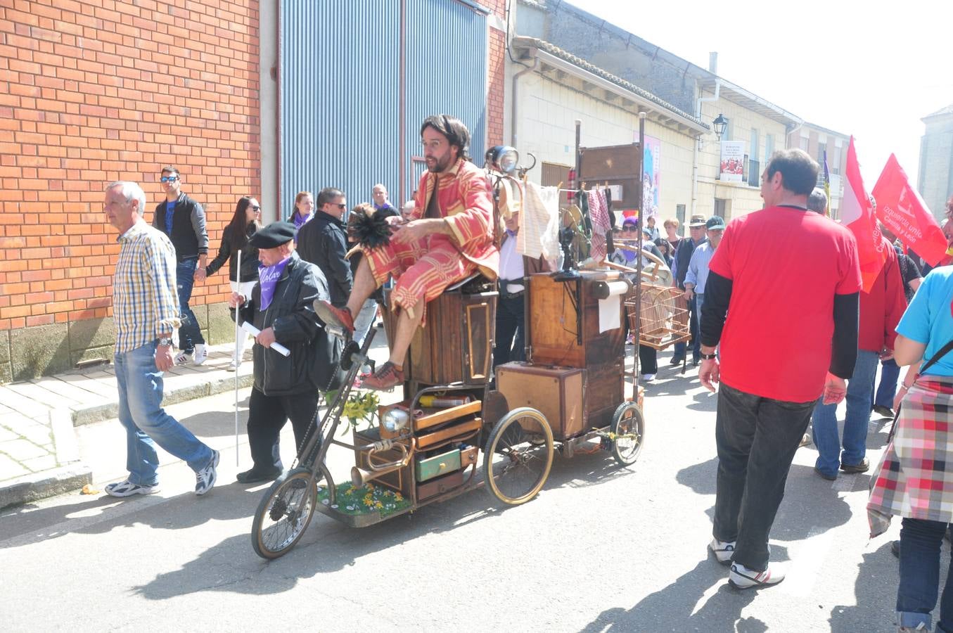 Gran ambiente en Villalar en la celebración del Día de la Comunidad (1/3)
