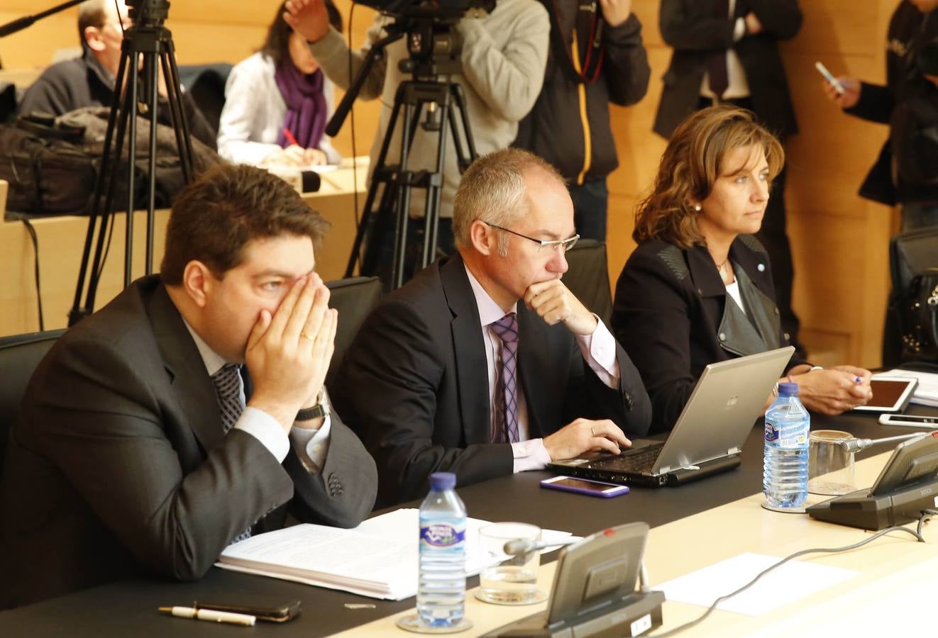 Comparecencia deTomás Villanueva ante la Diputación Permanente de las Cortes