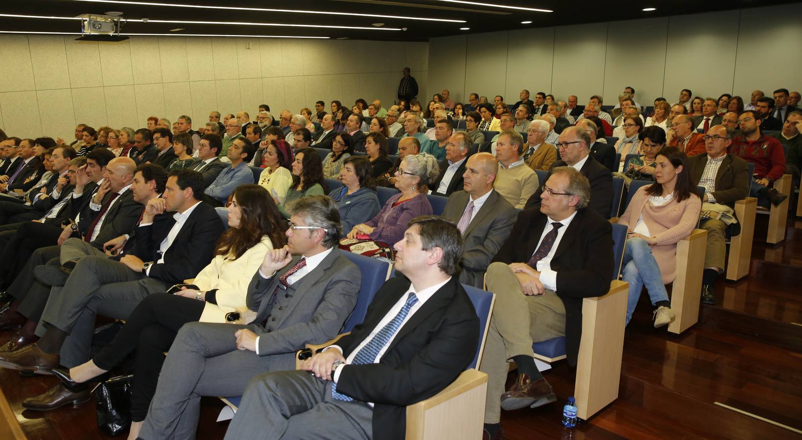 Cuarta y última sesión del ciclo &#039;Diálogo Social y salarios en la salida de la crisis&#039; celebrada en Valladolid