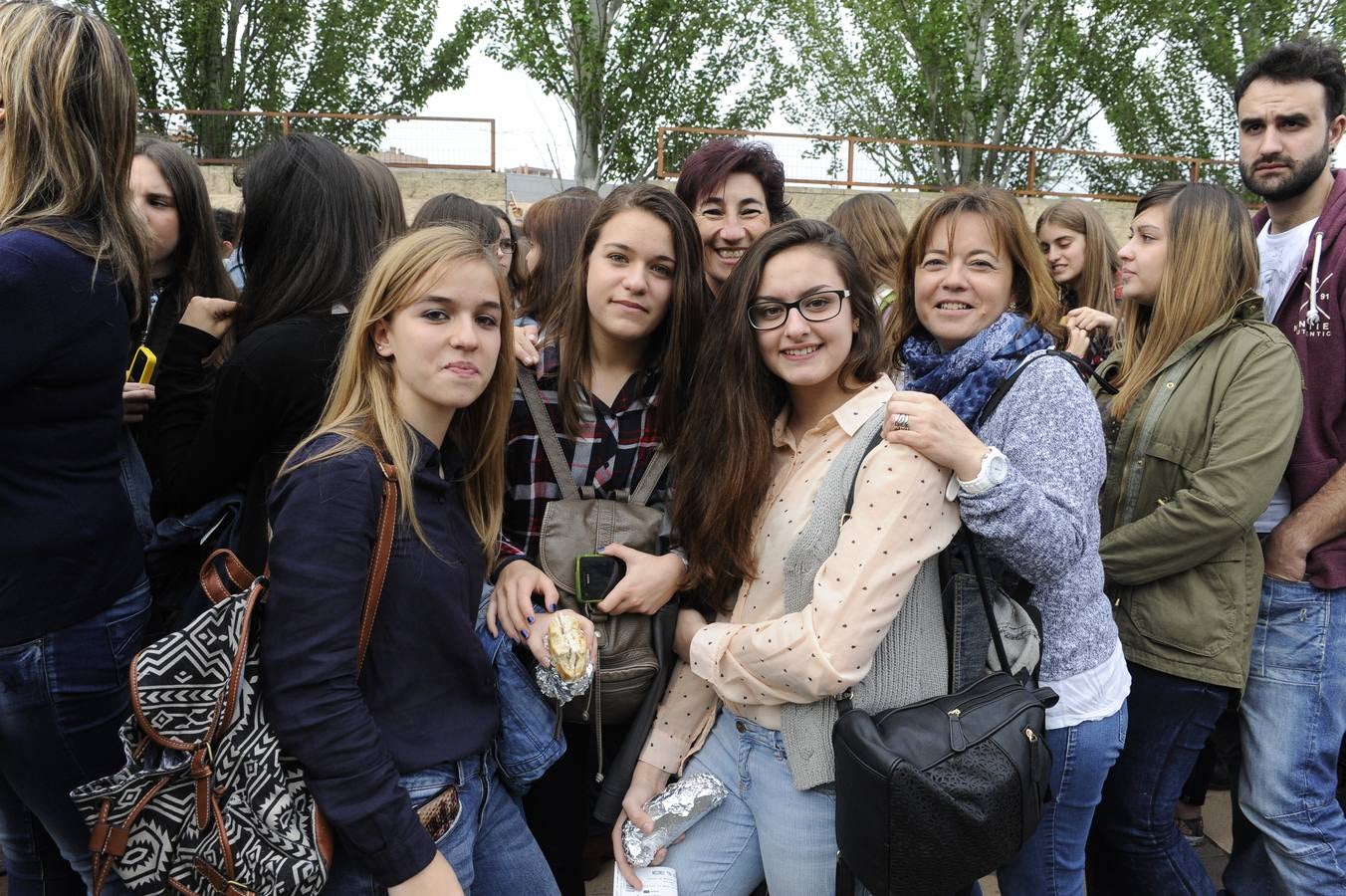 Público asistente al concierto de Melendi en el Auditorio de la Feria de Valladolid (Parte 2)