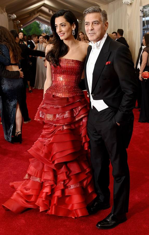 Amal Clooney con George Clooney.