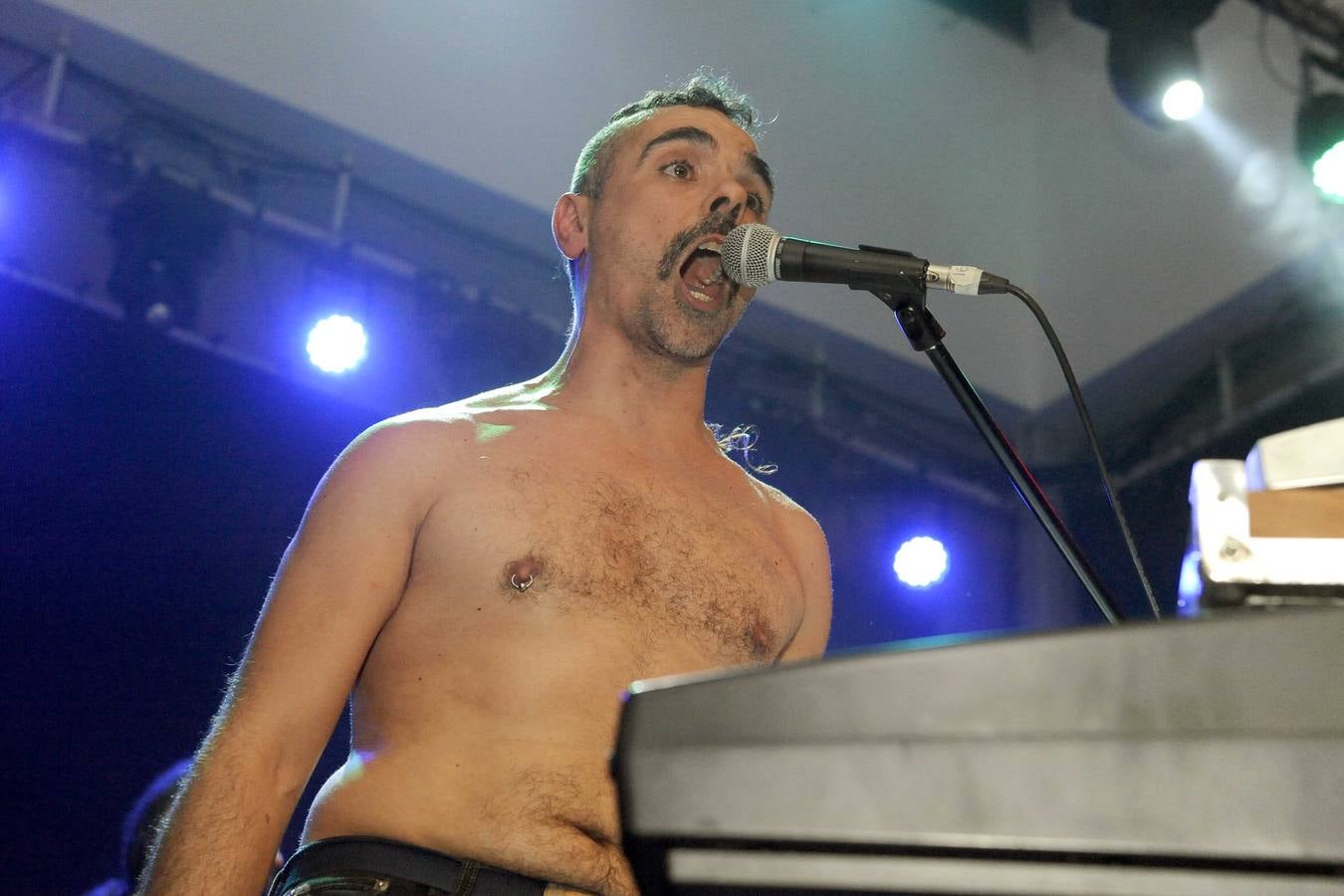 Concierto de 6eiSKAfes en el LAVA