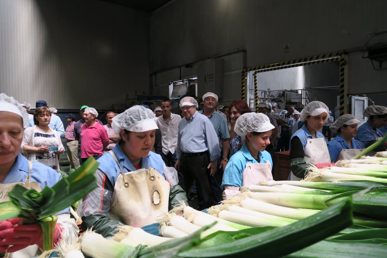 El candidato del PP a la Presidencia de la Junta de Castilla y León visita la provincia de Segovia