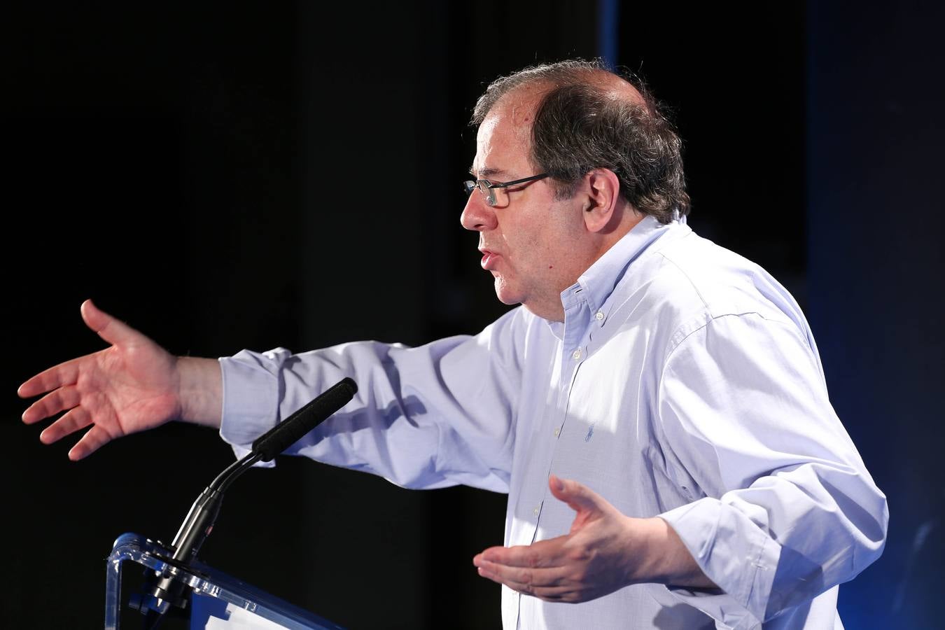 El candidato del PP a la Presidencia de la Junta de Castilla y León visita la provincia de Segovia