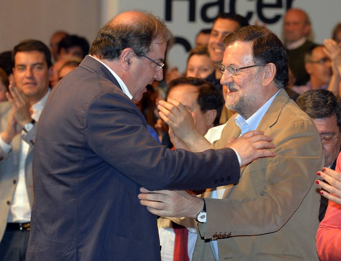 Rajoy acompaña a Herrera en un acto en Burgos