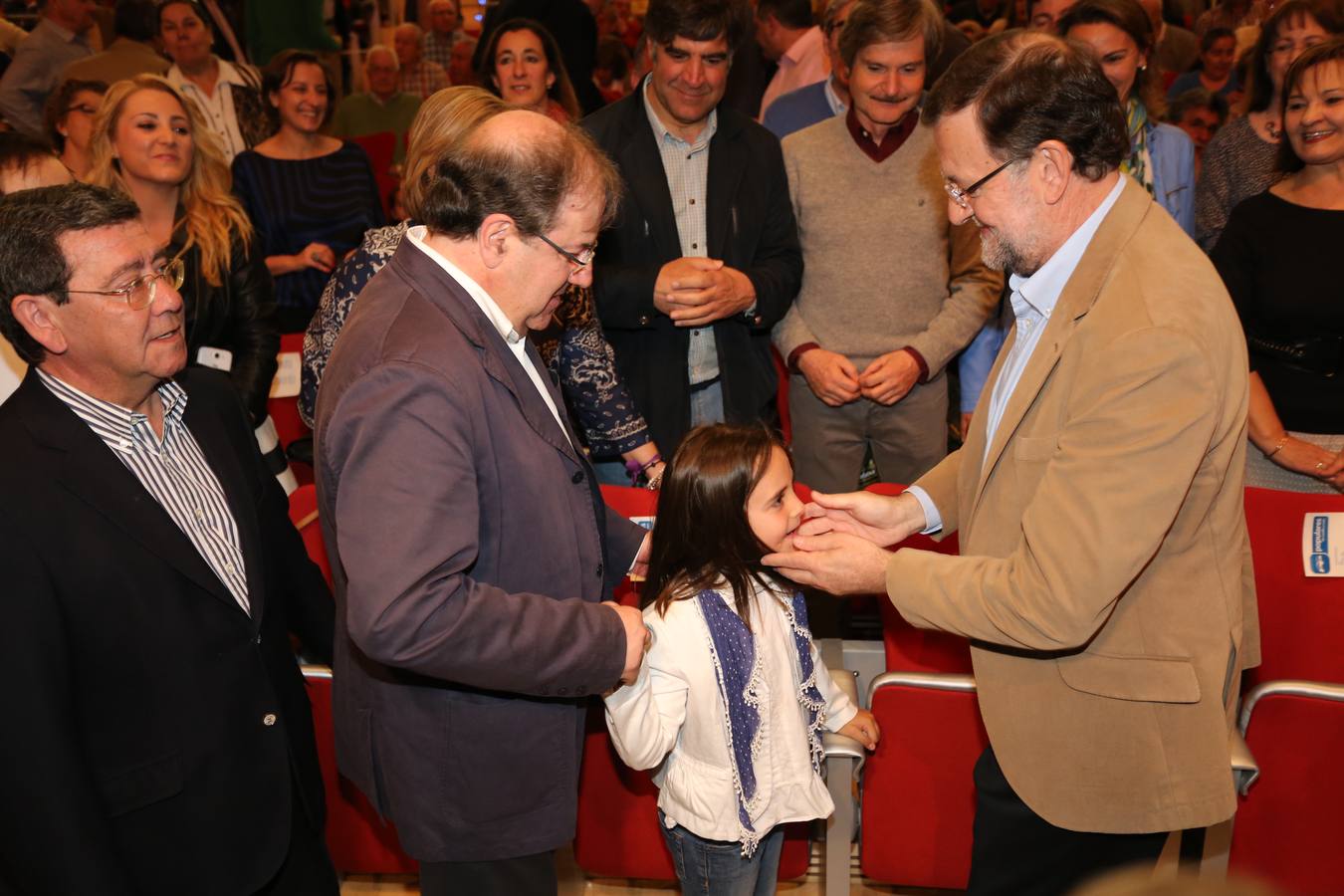 Rajoy acompaña a Herrera en un acto en Burgos