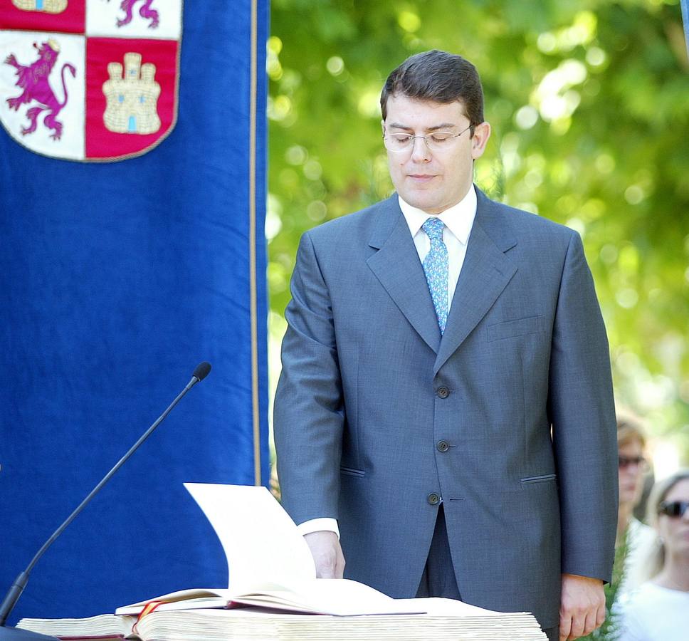 Toma de posesión de Alfonso Fernández Mañueco como consejero de Presidencia y Administración Territorial.