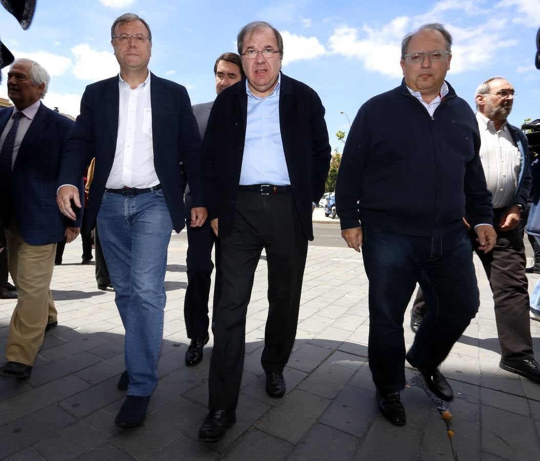 Varios mineros irrumpen en el mitin del Partido Popular en el Auditorio Ciudad de León