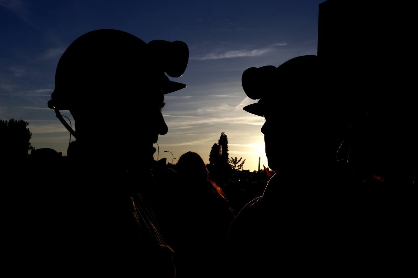 Marcha nocturna de mineros en León para reclamar una solución a la crisis del sector