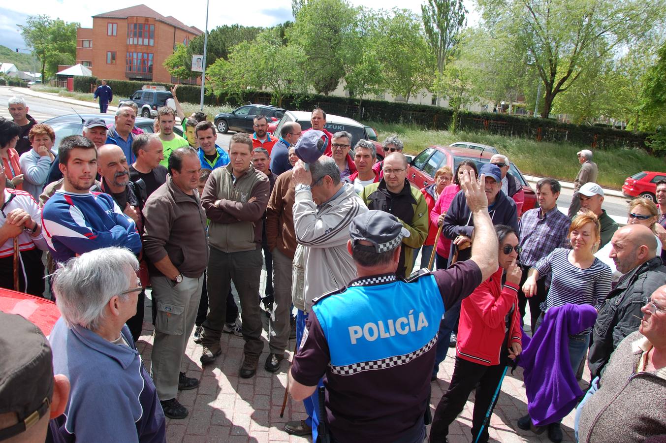 Vecinos de Guardo (Palencia) participan en la búsqueda del vecino desaparecido