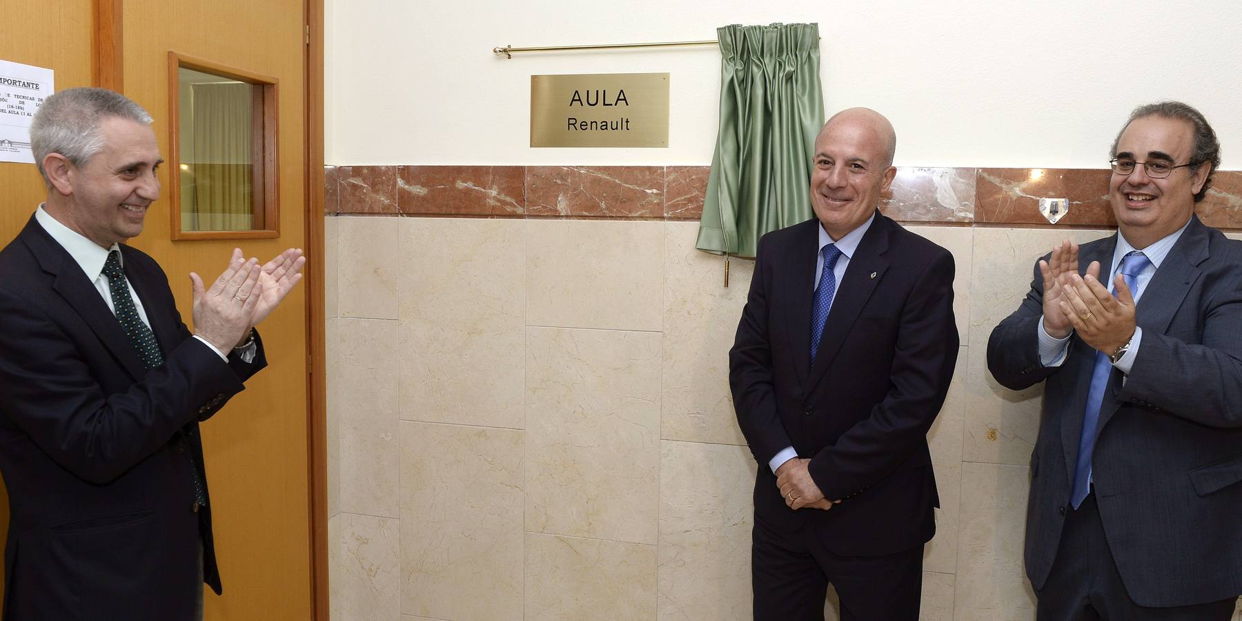 Aula dedicada a Renault en la Faculta de Comercio de Valladolid