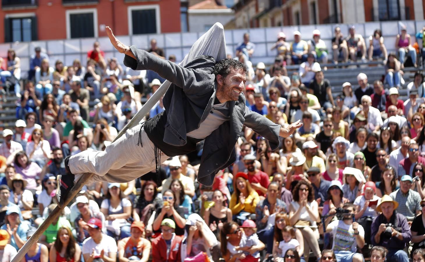 Circ Pànic. 'El hombre que perdía los botones'.