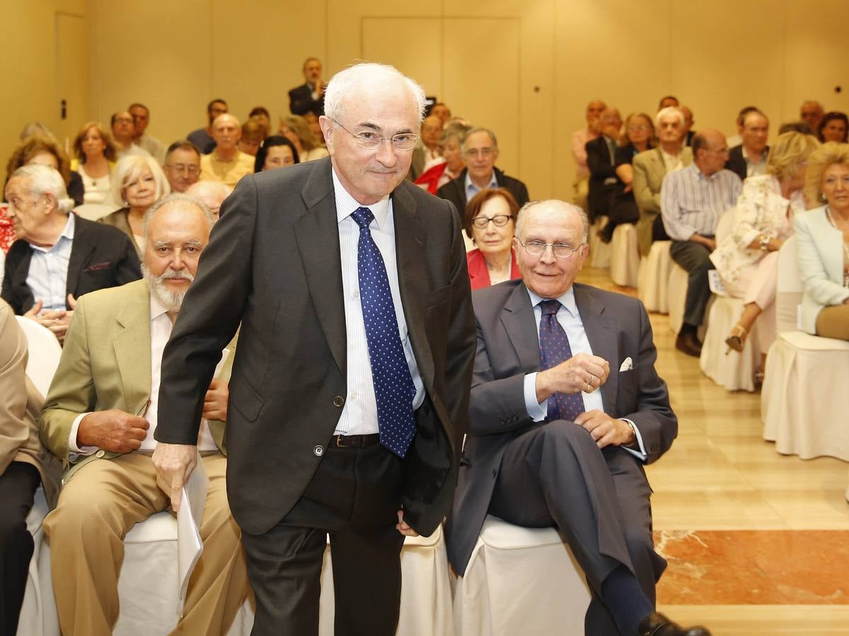 Conferencia de José Manuel Otero en el Club Santiago Alba de Valladolid