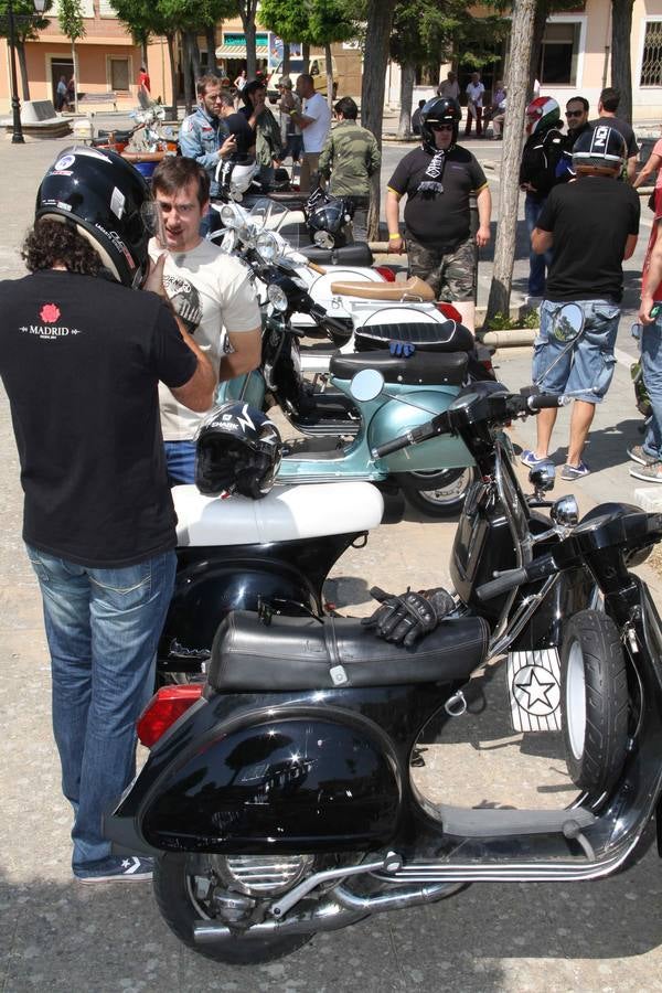 Concentración de motos &#039;Scooter run&#039; en Peñafiel (Valladolid)