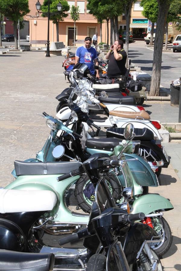 Concentración de motos &#039;Scooter run&#039; en Peñafiel (Valladolid)