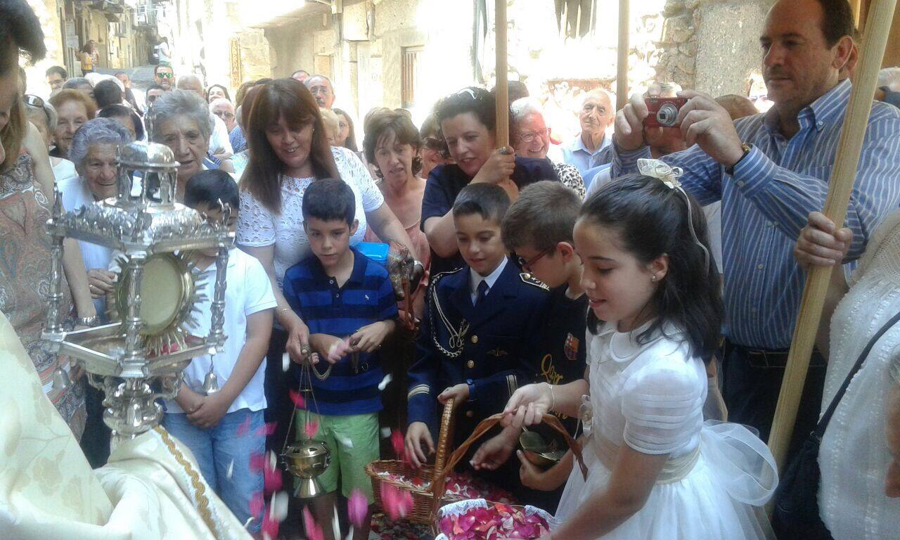 Parada en un altar de Miranda del Castañar.