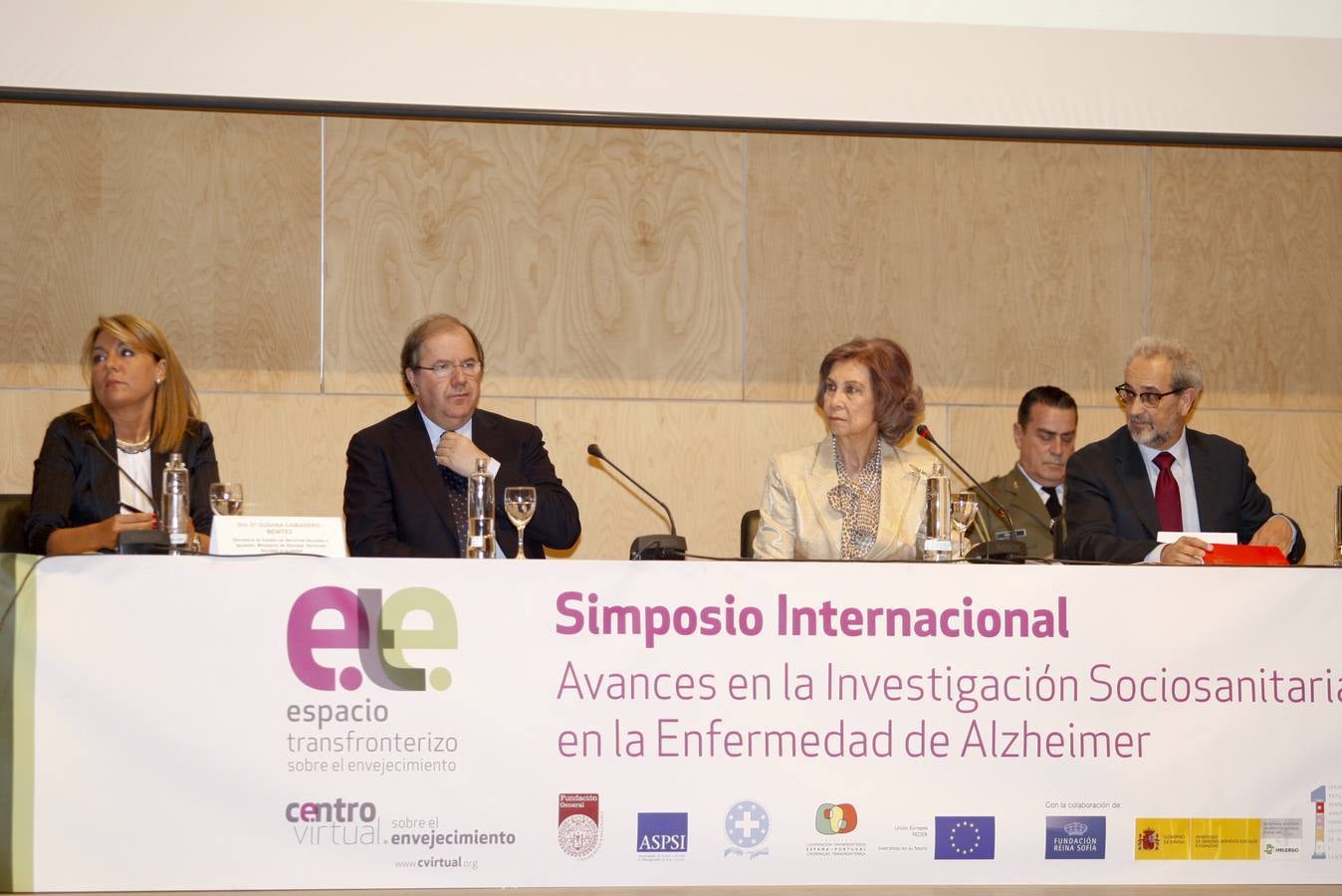 La reina Doña Sofía inaugura en Salamanca el III Simposio Internacional de Alzheimer (2/2)