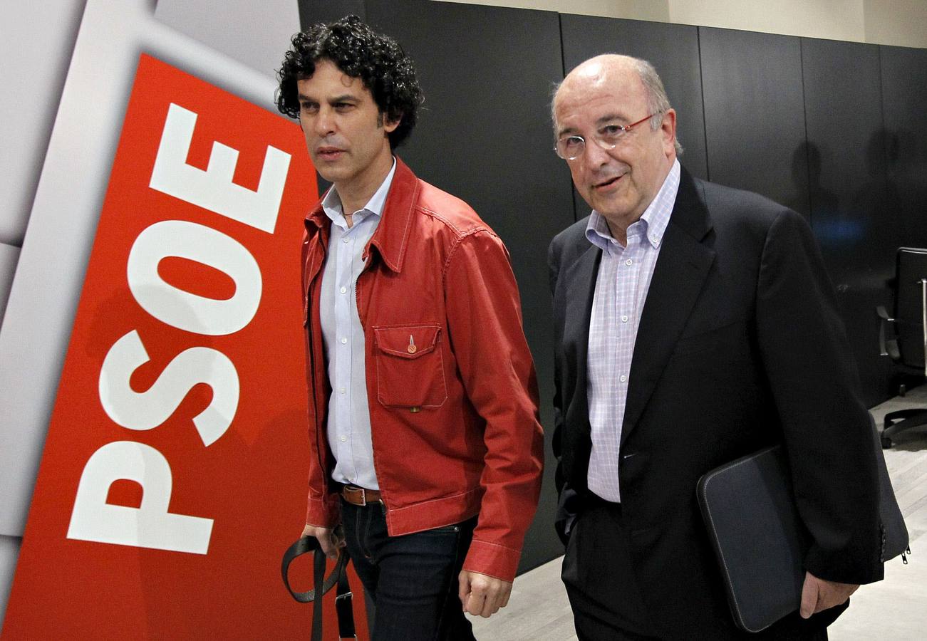 Zerolo, junto al comisario europeo de Competencia, Joaquín Almunia (izq.), en una reunión del Comité Federal del PSOE.