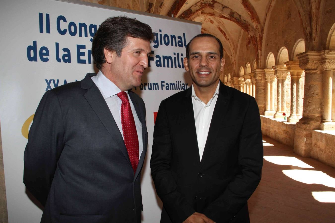 La ministra de Fomento inaugura el II Congreso Regional de la Empresa Familiar en Valbuena de Duero (Valladolid)