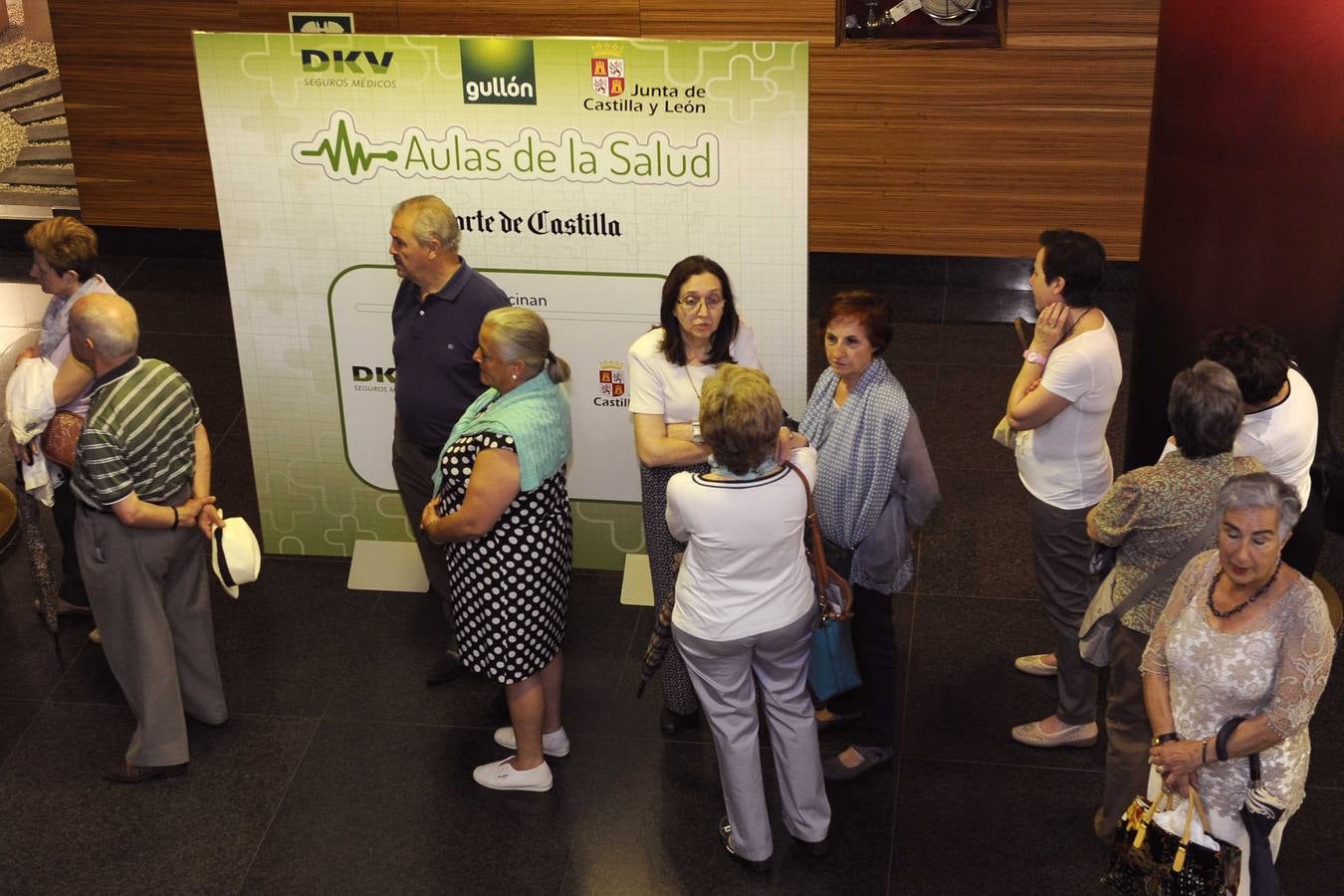 El doctor Enrique Sánchez Miralles en las Aulas de la Salud de El Norte de Castilla