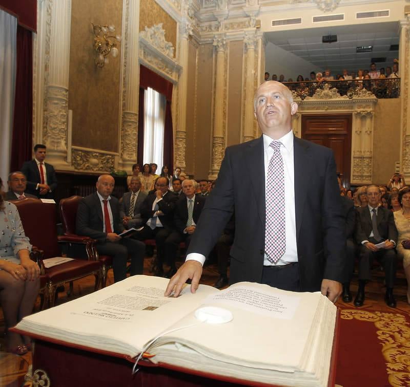 Toma de posesión de Ángeles Armisén como presidenta de la Diputación de Palencia (1/2)