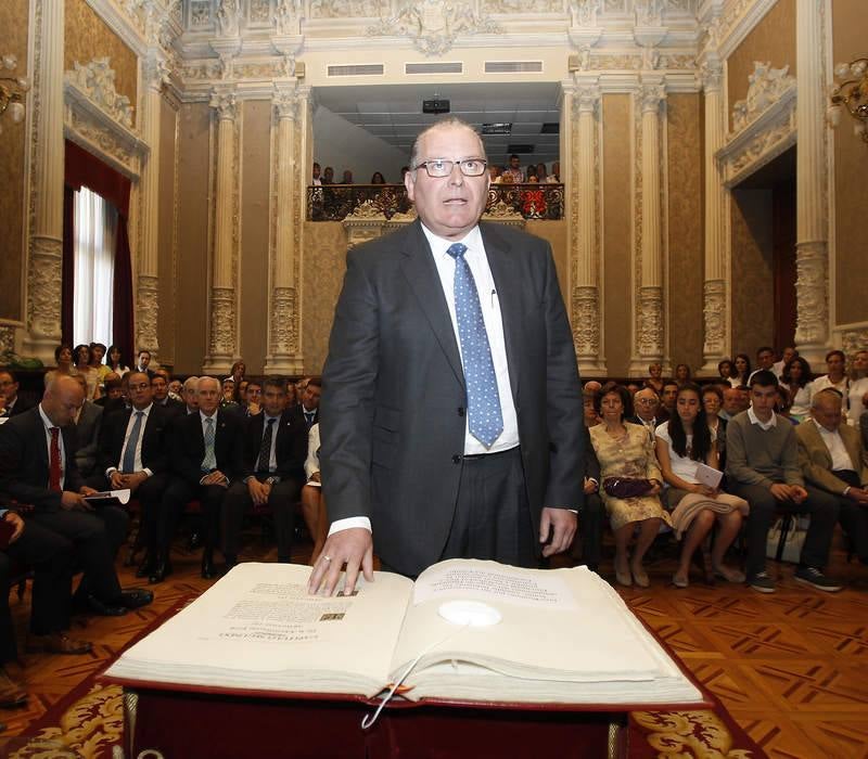 Toma de posesión de Ángeles Armisén como presidenta de la Diputación de Palencia (1/2)