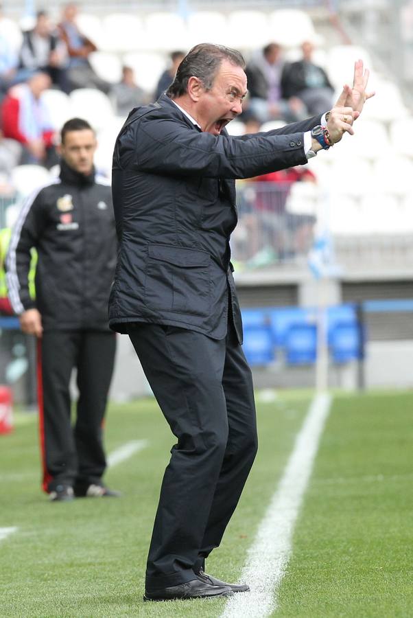 Juan Ignacio Martínez. DESCENSO. Temporada. 2013/2014, 38 partidos. Concluyó el penúltimo de la clasificación y descendió junto al Osasuna y el Betis.