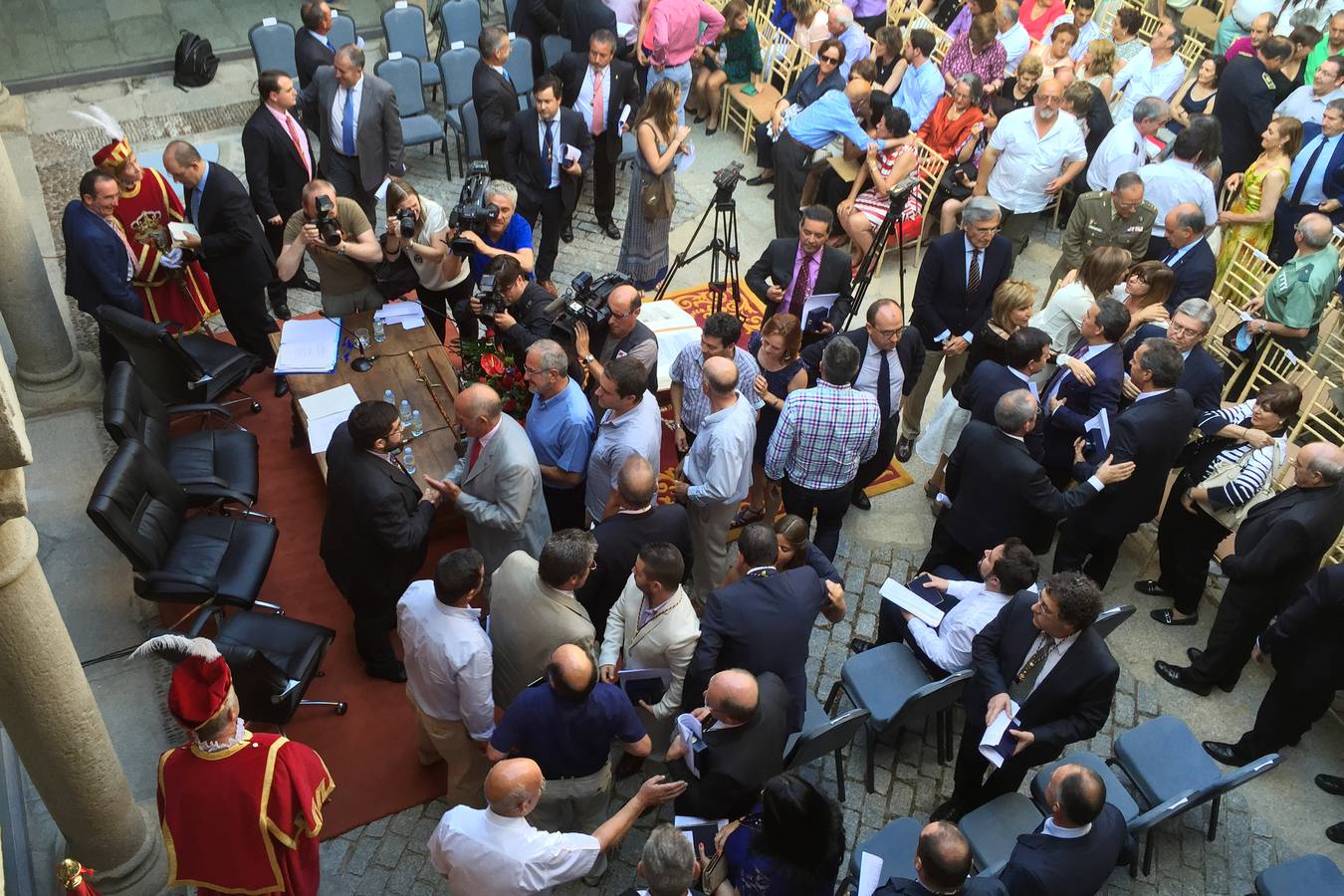 El candidato no oficial del PP de Ávila, Jesús Manuel Sánchez Cabrera, toma posesión como presidente de la Diputación de Ávila