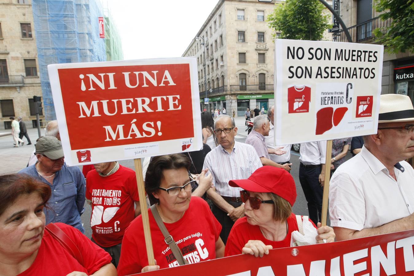 Afectados por la hepatitis C se manifiestan en Salamanca