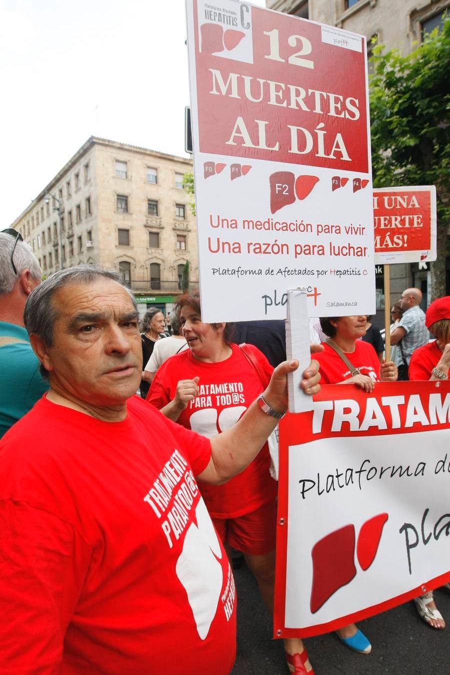 Afectados por la hepatitis C se manifiestan en Salamanca