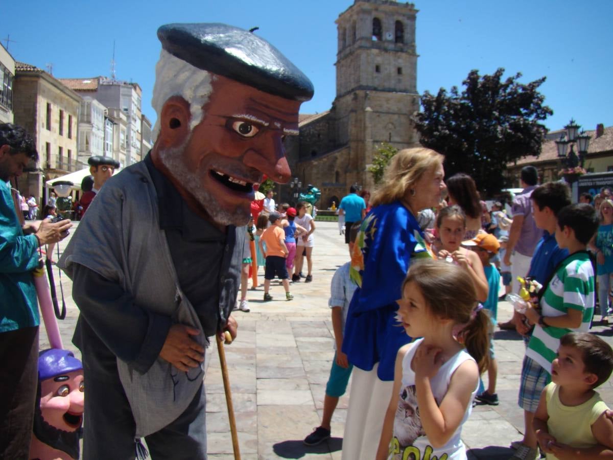 Octavo Encuentro de Gigantes y Cabezudos en Aguilar de Campoo